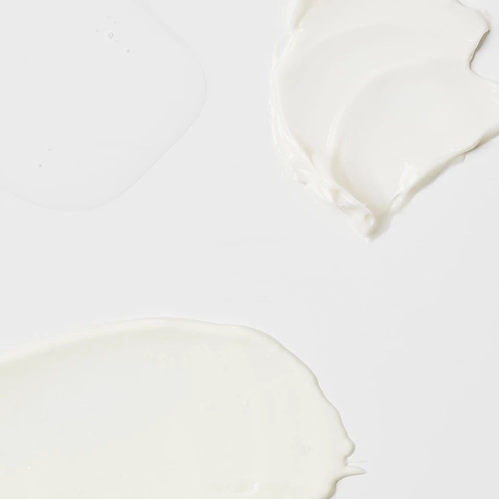 00 The Essential Kit + Beauty Bag