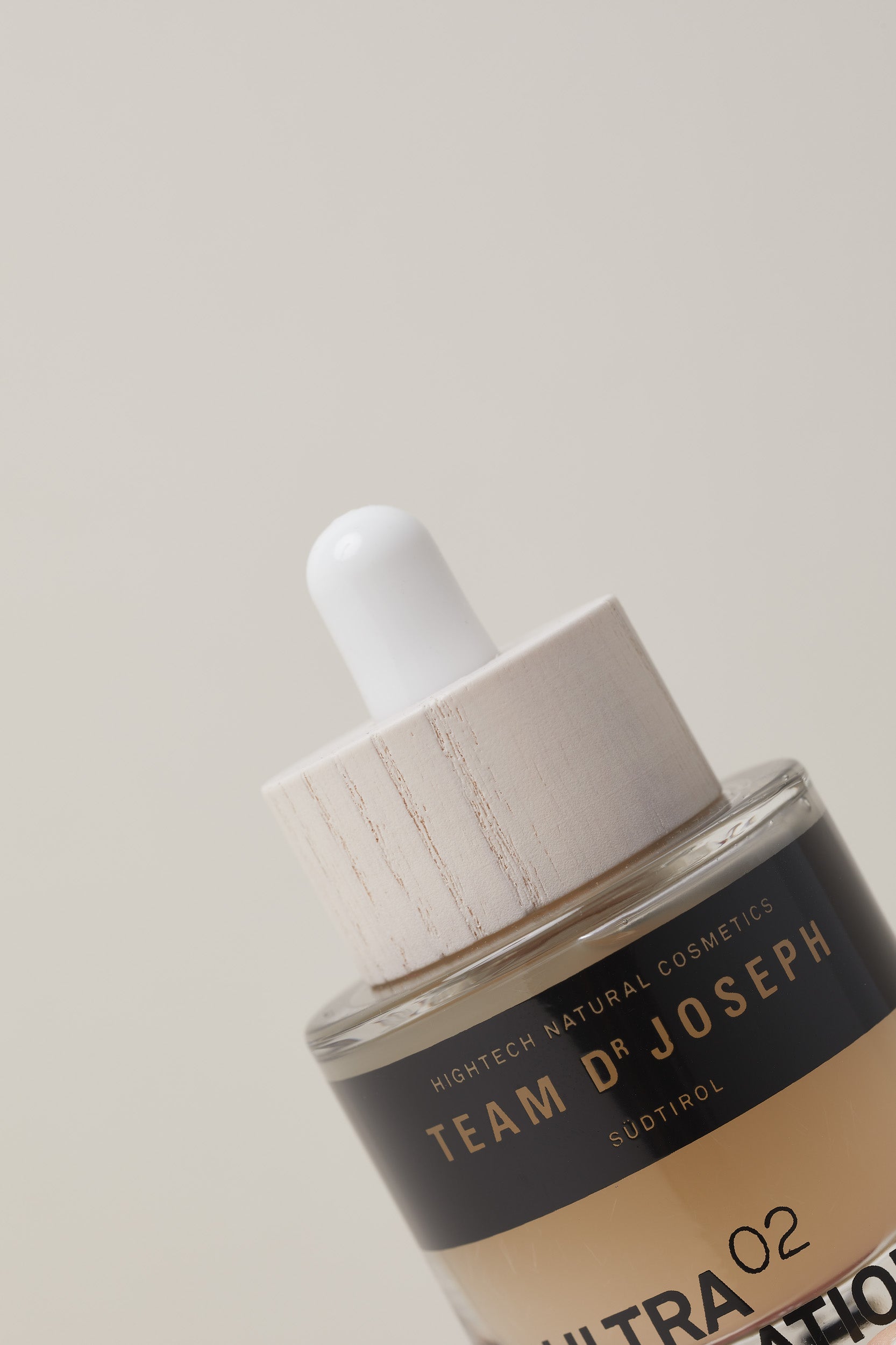 02 Ultra Hydration Serum