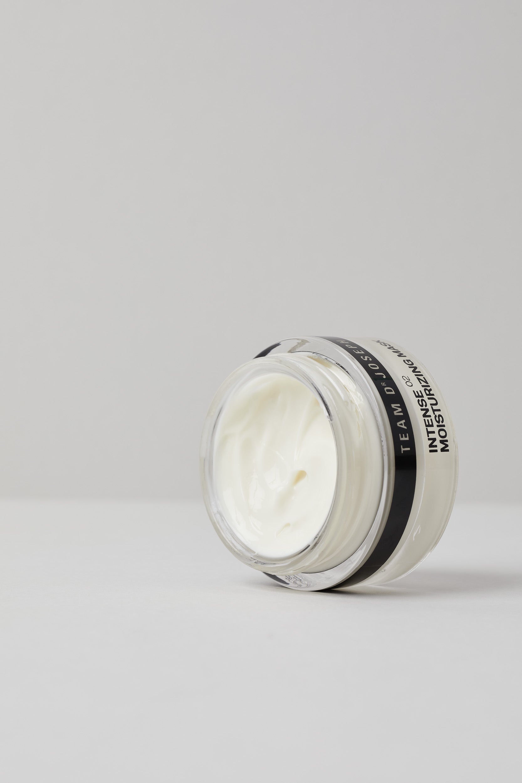 02 Intense Moisturizing Mask