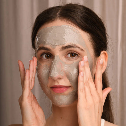 BIODROGA Organic Institute Down To Earth Phyto Heilmoor Peeling Maske