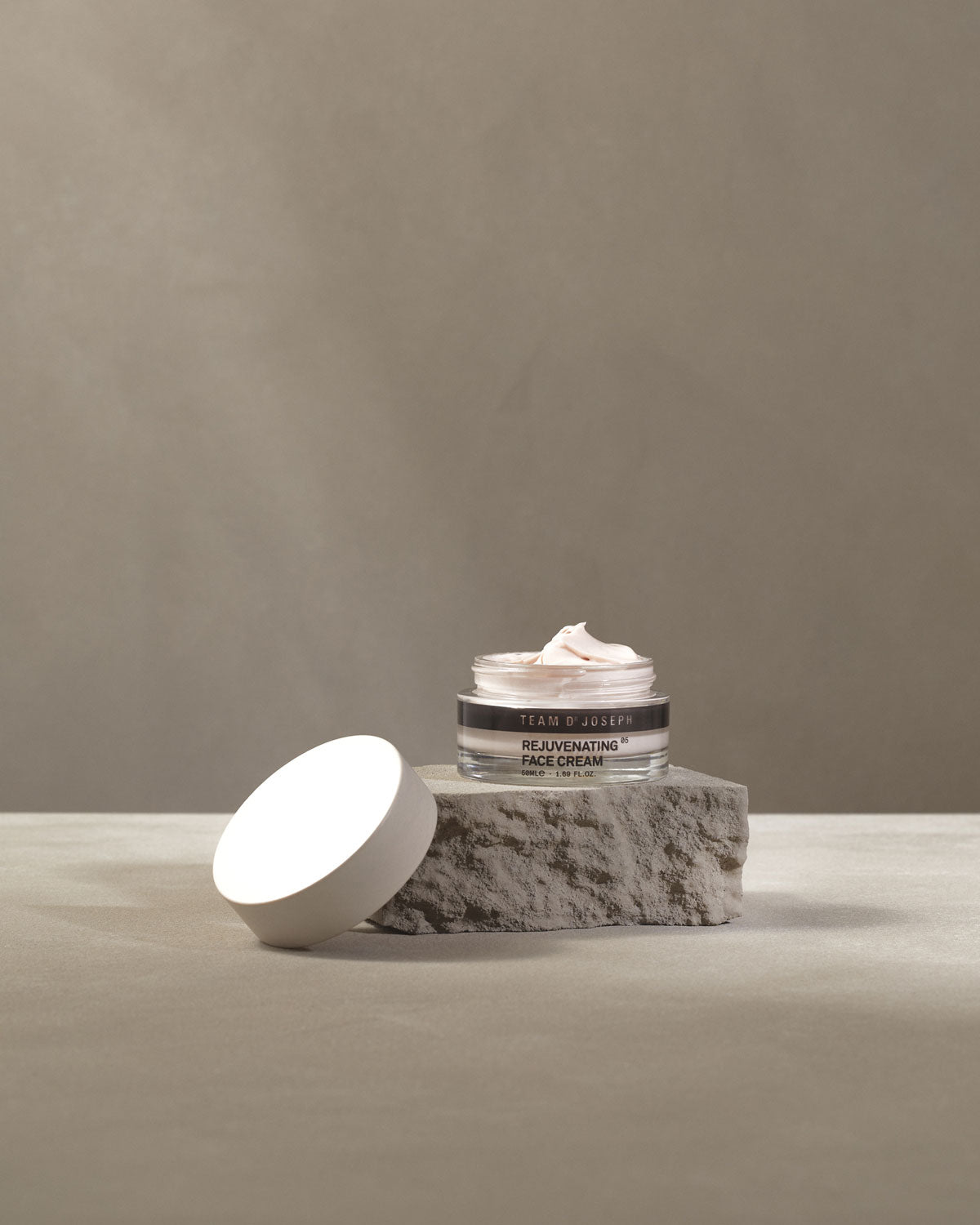 05 Rejuvenating Face Cream