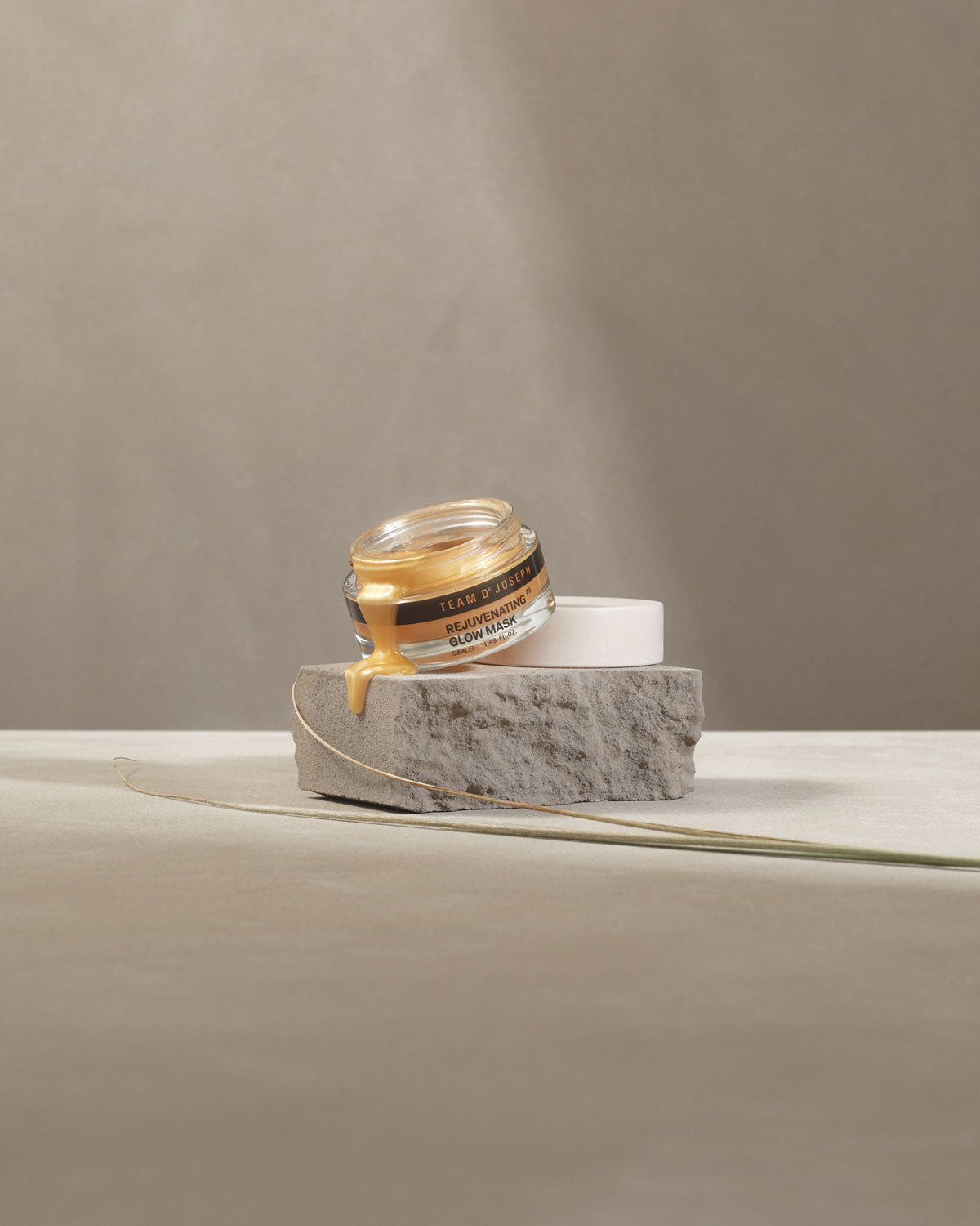 05 Rejuvenating Glow Mask