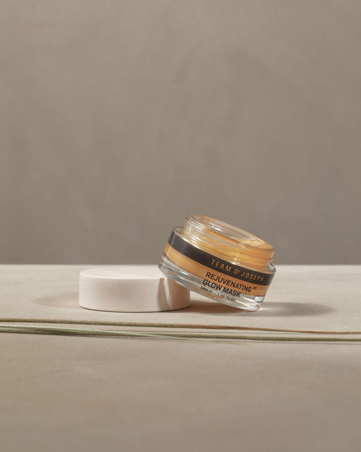 05 Rejuvenating Glow Mask
